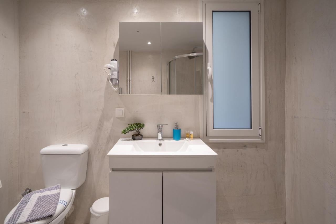 Exclusive Apartment In The Heart Of Атина Екстериор снимка